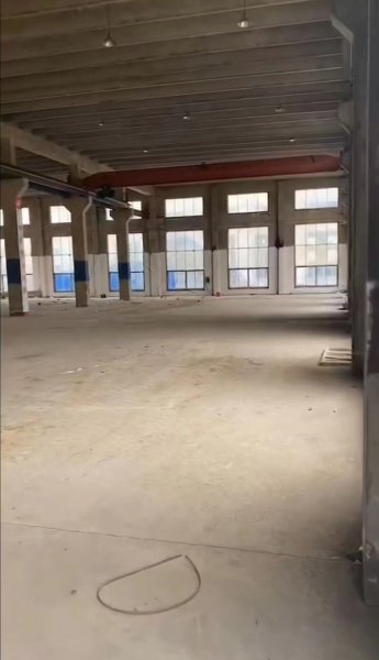 出租義烏東工業(yè)用地廠房400--1200平，有航吊