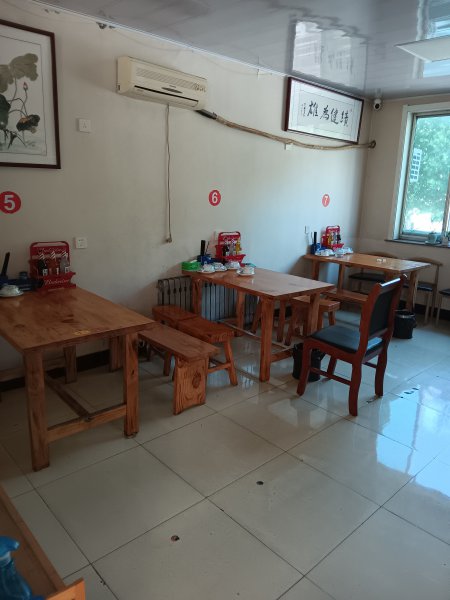 文登豹山路營業(yè)中燒烤旺鋪轉(zhuǎn)讓