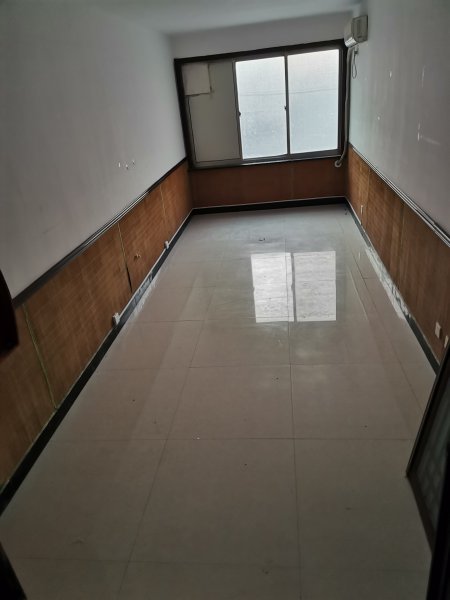 7天連鎖酒店樓下的臨街門市房出租