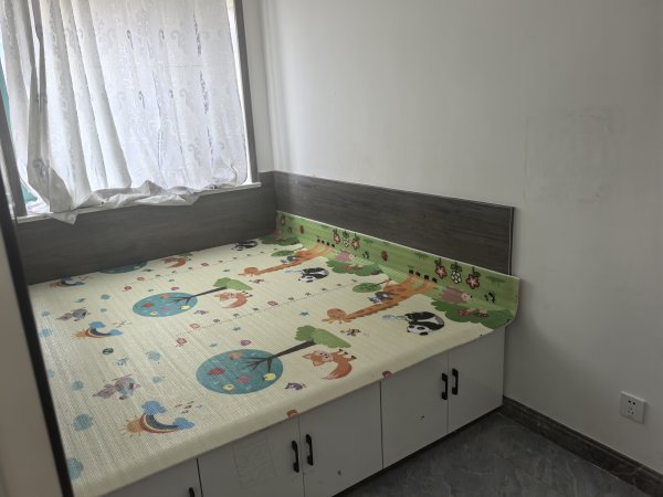 二中附近 精裝修家電齊全拎包入住