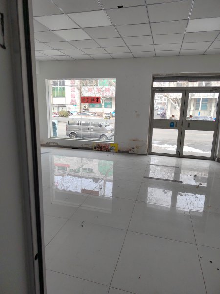 文登區(qū)五龍街家家悅超市對面臨街