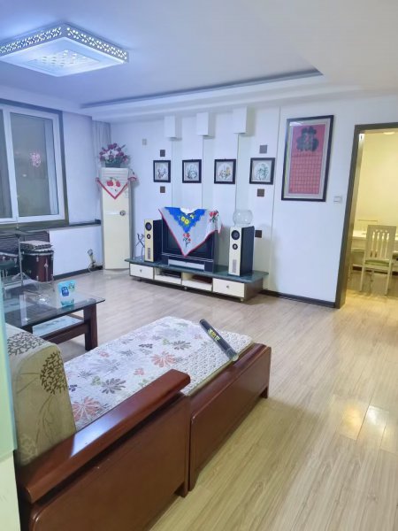 九龍城商圈 環(huán)島花園小區(qū)精裝房出租