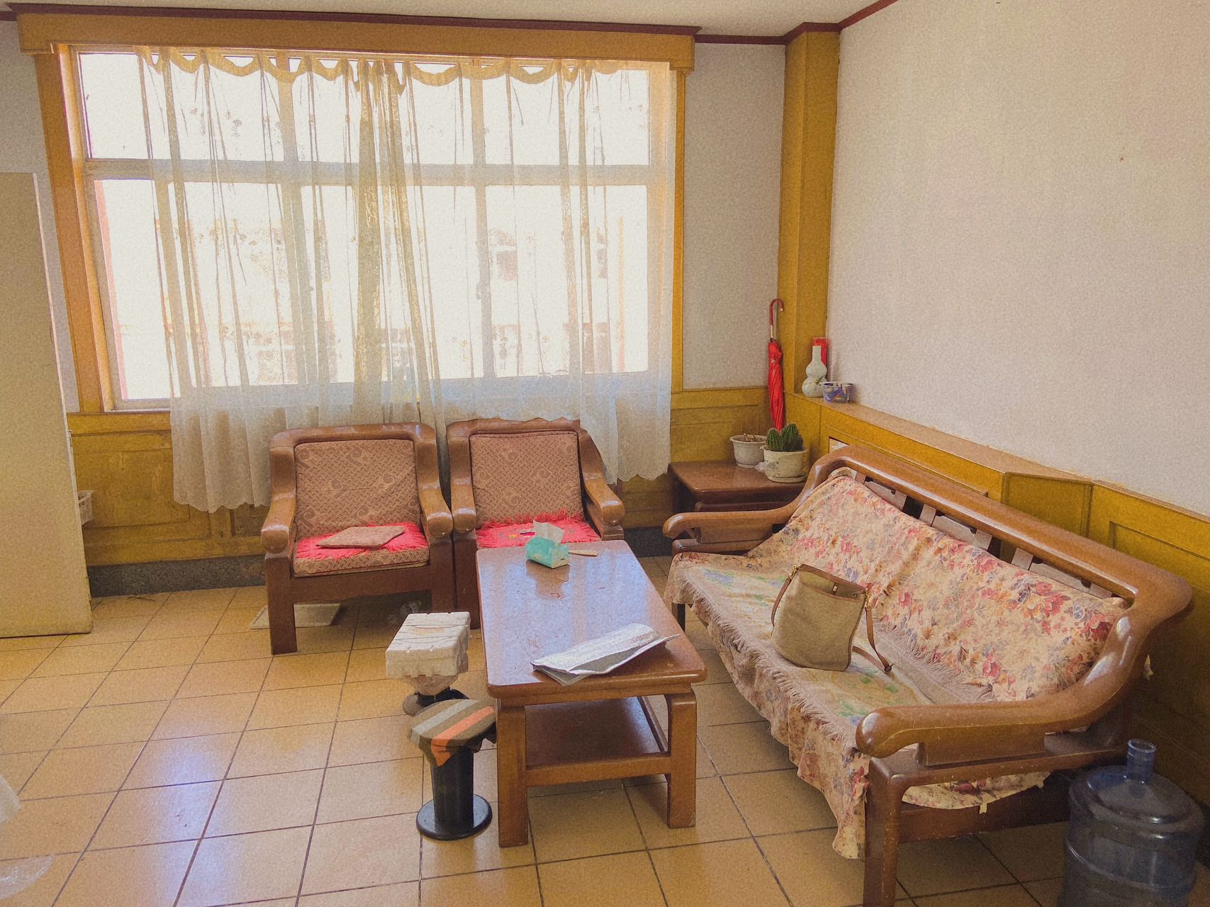 燕南街住人4樓，自有房屋出租280一月