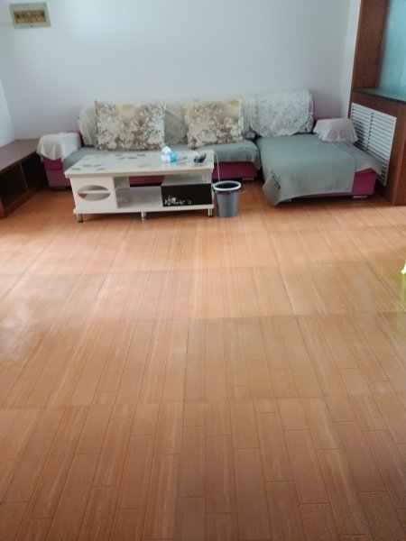市中心石馬街北區(qū)閣樓出租