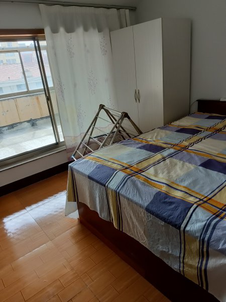 市中心石馬街北區(qū)閣樓出租