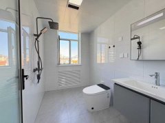 職工街單價2800元123平三室35.8萬