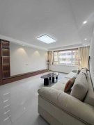 學府路3樓144.5平3室49.8萬