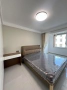 學府路3樓144.5平3室2002年澆筑49.8萬