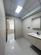 學府路3樓144.5平3室2002年澆筑49.8萬