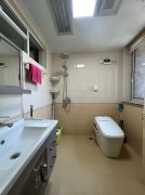人和國際河景房三樓130+12平三室兩衛(wèi)69.8萬