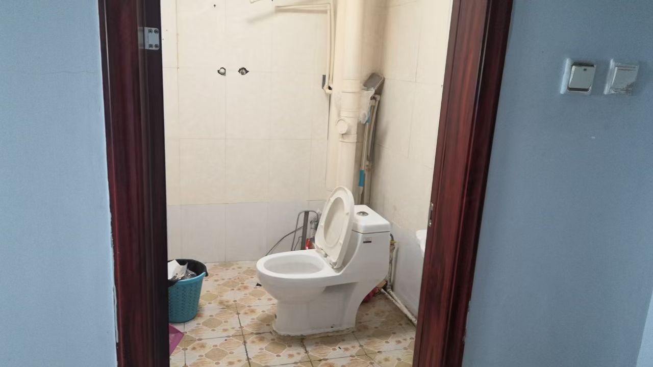 豐華賓館三樓寫(xiě)字樓招租