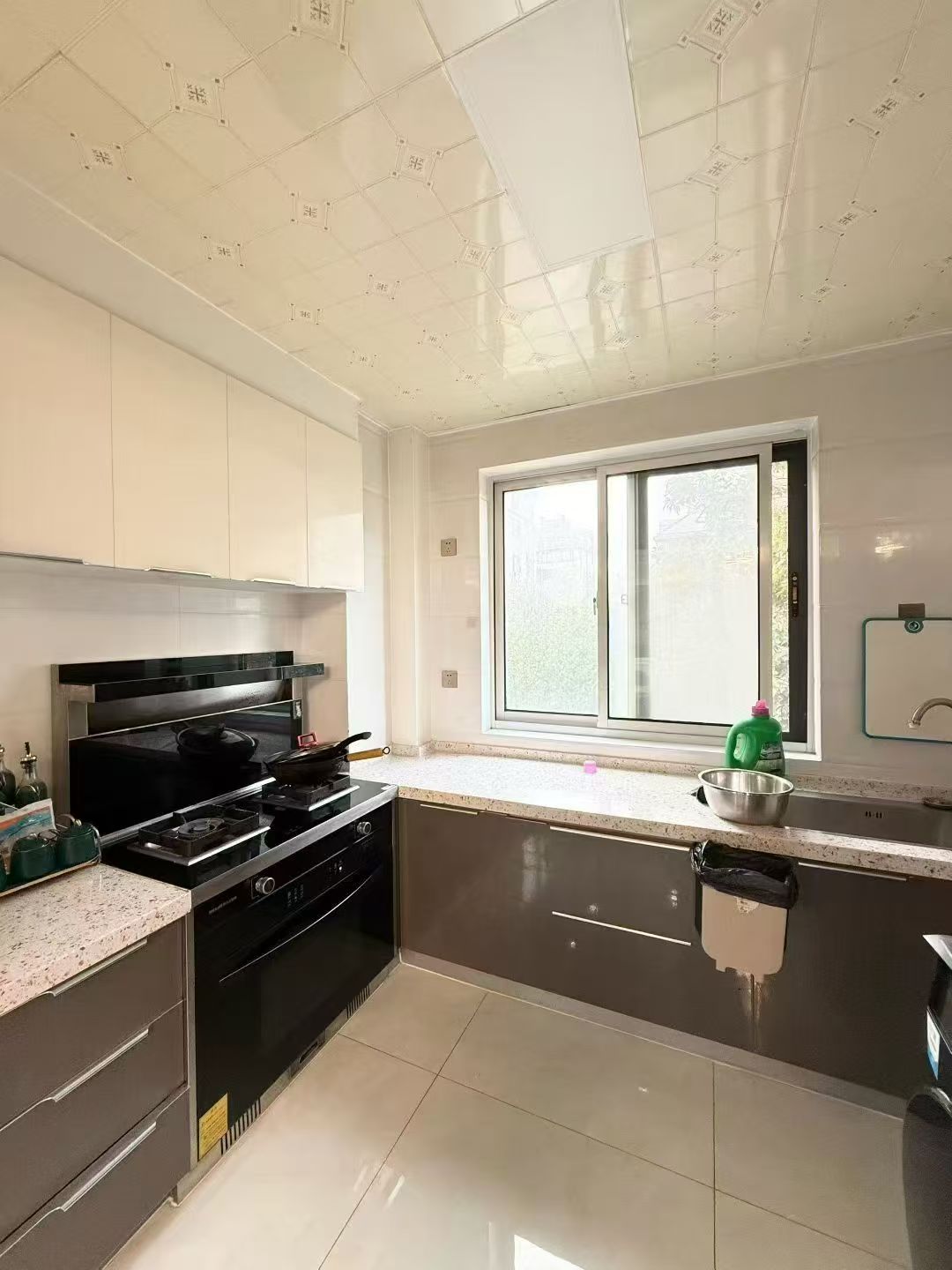 河景東城三期住人二樓 101.65平大兩室49.8萬 河景東城三期住人二樓 101.65平大兩室49.8萬