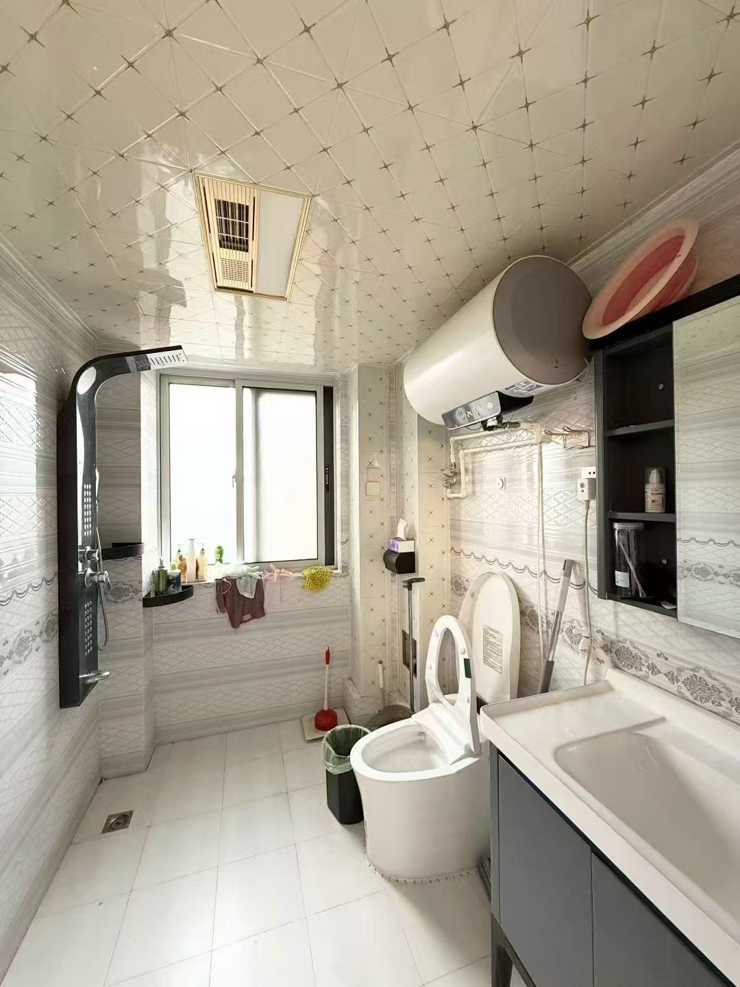 河景東城三期住人二樓 101.65平大兩室49.8萬 河景東城三期住人二樓 101.65平大兩室49.8萬