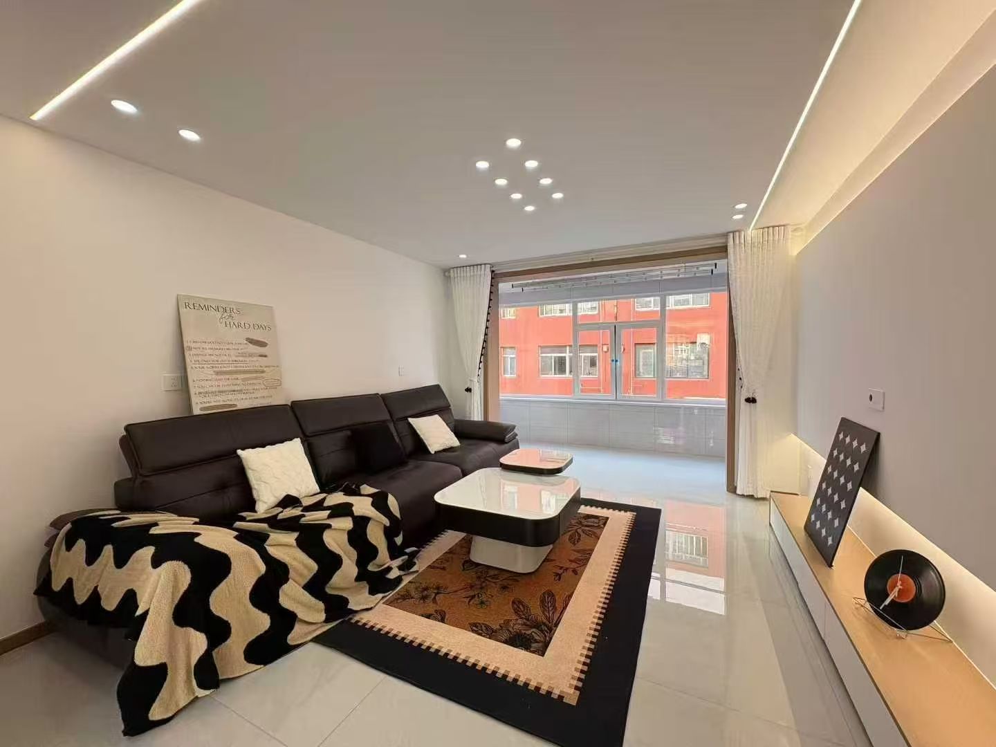 學(xué)子街一樓三室精裝修120平37萬 學(xué)子街一樓三室精裝修120平37萬