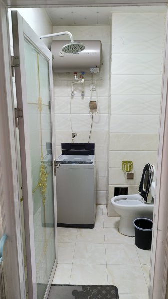 康業(yè)現(xiàn)代城公寓出租