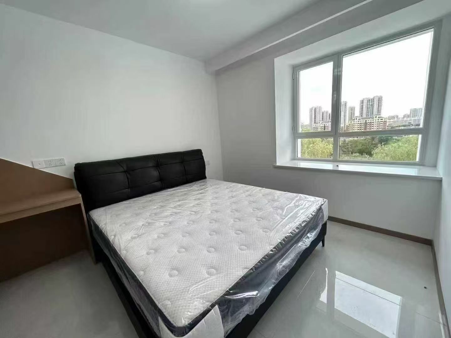 上海豪庭最南排電梯6樓110平三室兩衛(wèi)55.8萬 上海豪庭最南排電梯6樓110平三室兩衛(wèi)55.8萬