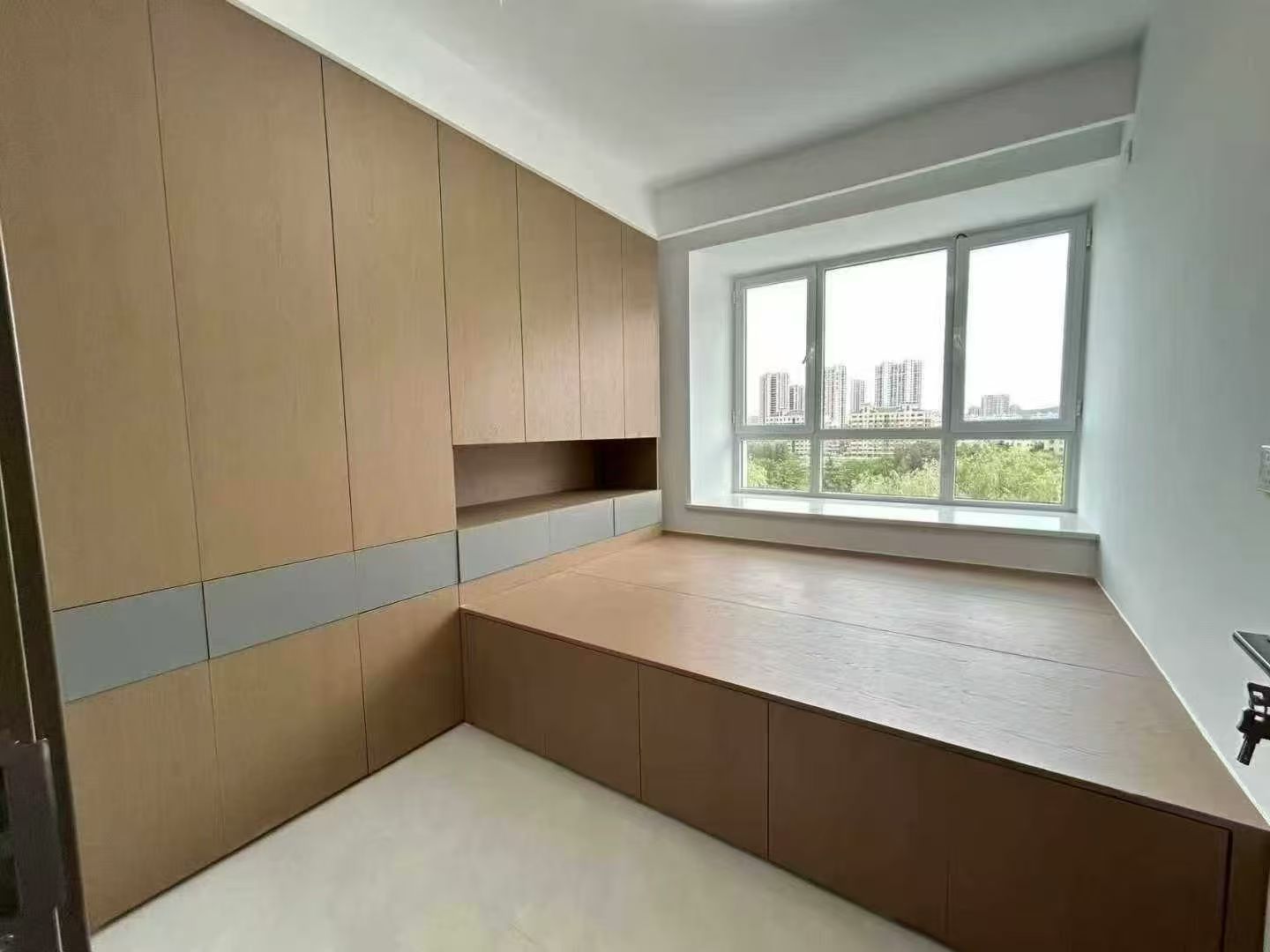 上海豪庭最南排電梯6樓110平三室兩衛(wèi)55.8萬 上海豪庭最南排電梯6樓110平三室兩衛(wèi)55.8萬