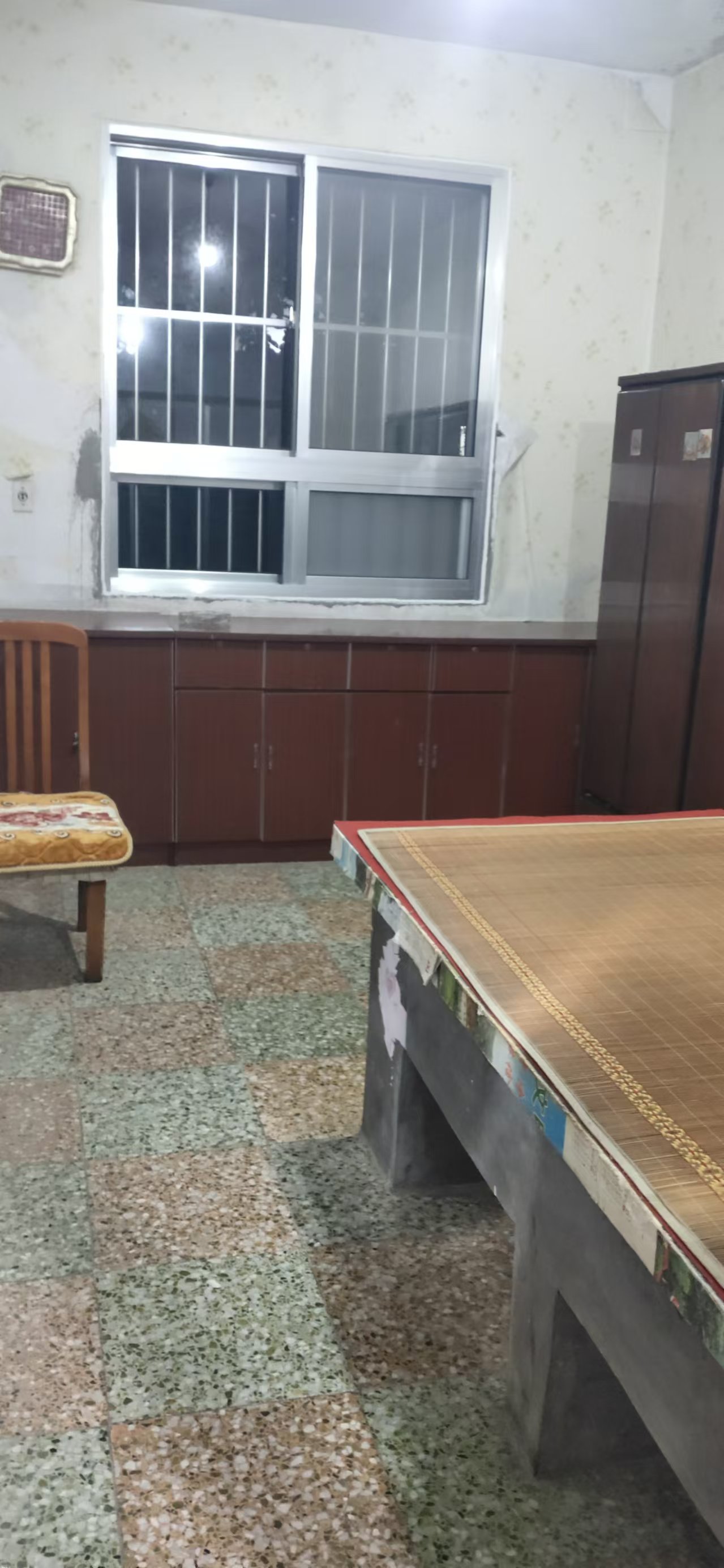 國(guó)貿(mào)大廈附近平房出租