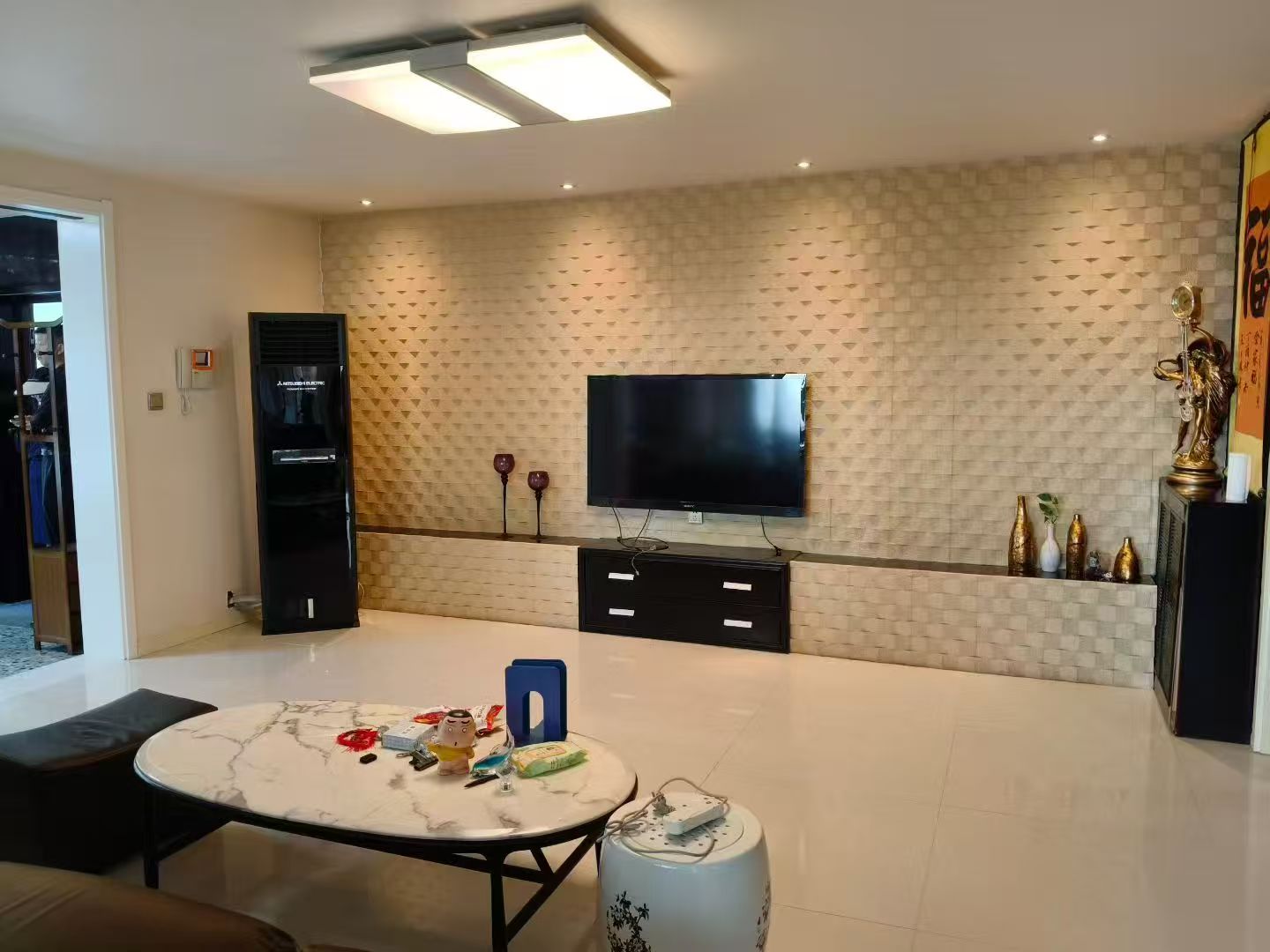 御林華府 155. 27平精裝修三室兩衛(wèi)69.8萬 御林華府 155. 27平精裝修三室兩衛(wèi)69.8萬