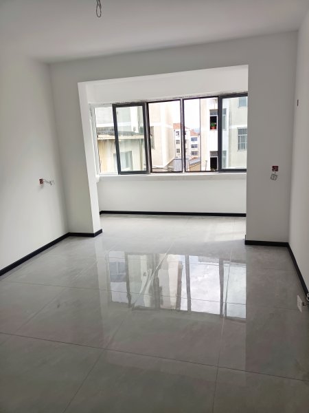 吉房出售 吉房出售