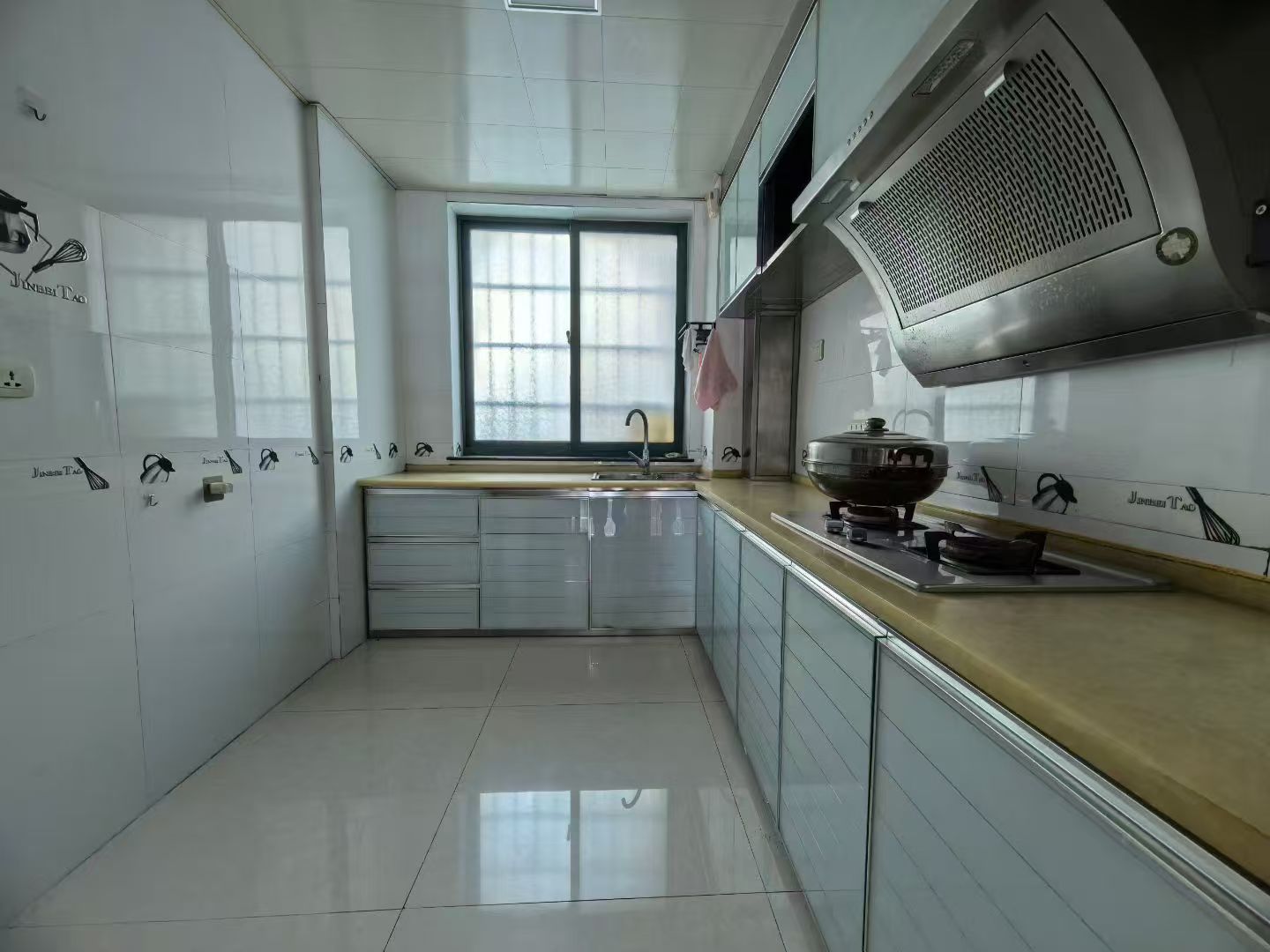 龍珠康城框架一樓 沒有臺階 三室106.79平39.8萬 龍珠康城框架一樓 沒有臺階 三室106.79平39.8萬