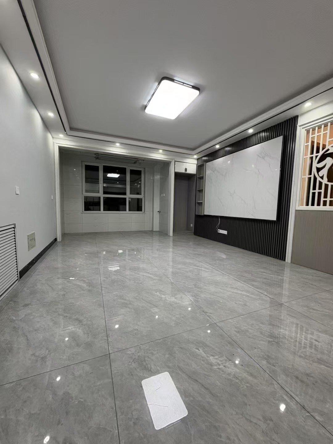 德宏世紀(jì)華府電梯12樓121.02平+34.86車位49.8 德宏世紀(jì)華府電梯12樓121.02平+34.86車位49.8