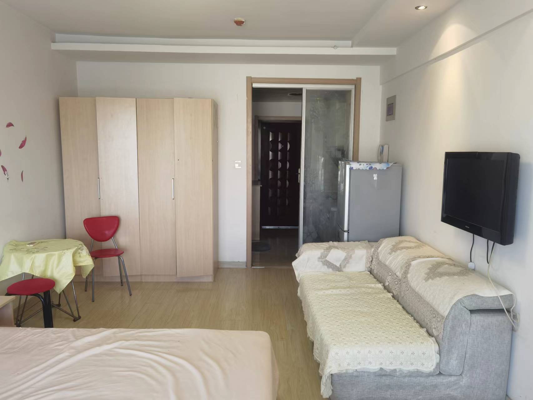 銀河世家公寓出租家電齊全拎包入住