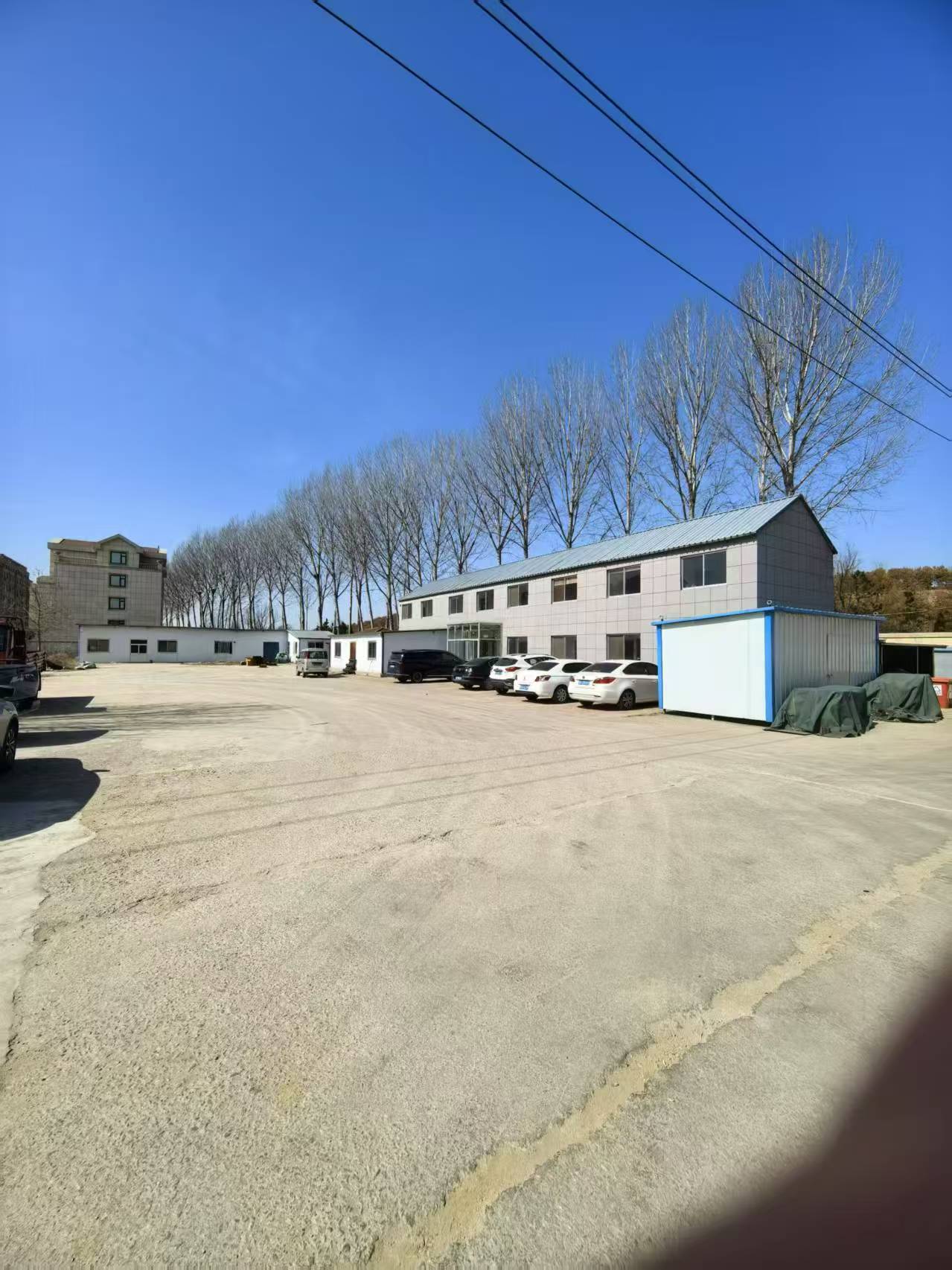 文登開發(fā)區(qū)廣州路東首路北二層樓及倉庫、空曠場(chǎng)地出租