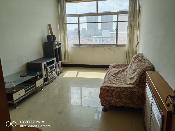 文登營保得路8—4號(hào)有樓出租