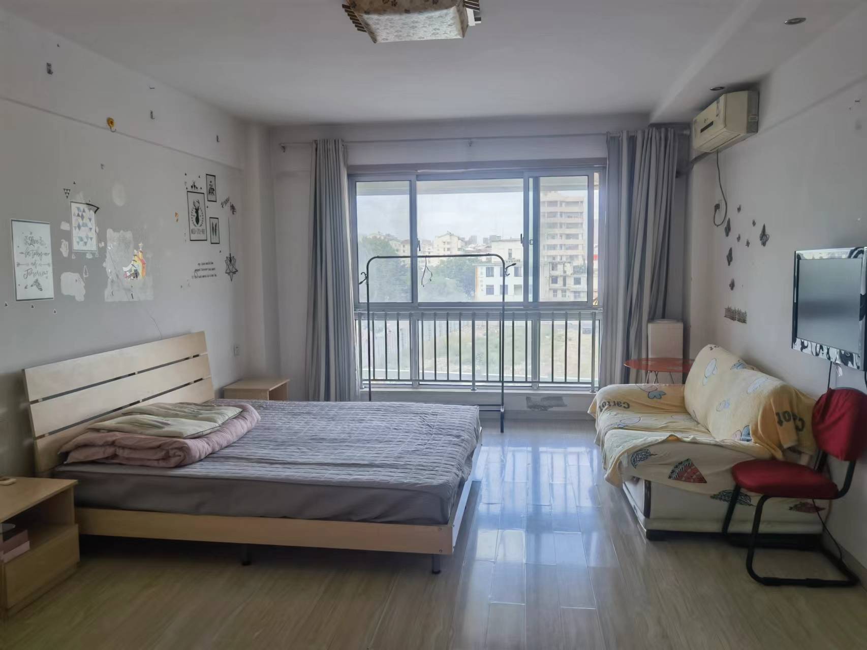 銀河世家公寓出租家電齊全拎包入住