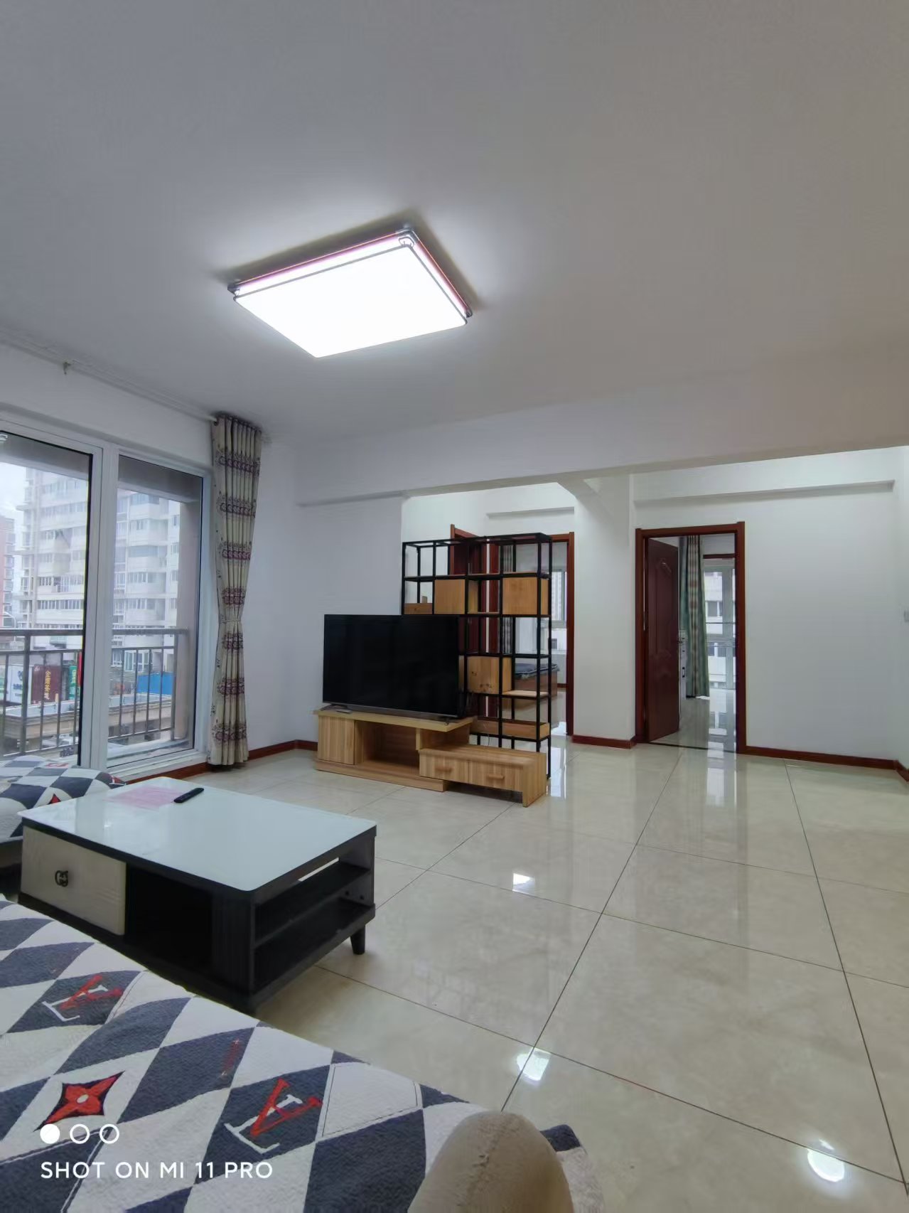 【出租】中央龍灣140平3室月租1700