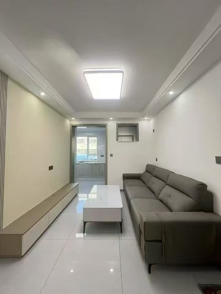 初家園街貼地2樓82.95平精裝三室29.8萬(wàn) 初家園街貼地2樓82.95平精裝三室29.8萬(wàn)