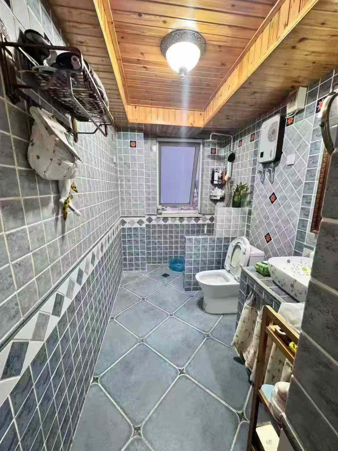 龍澤苑電梯最好樓層116兩室豪華裝修54.8萬 龍澤苑電梯最好樓層116兩室豪華裝修54.8萬