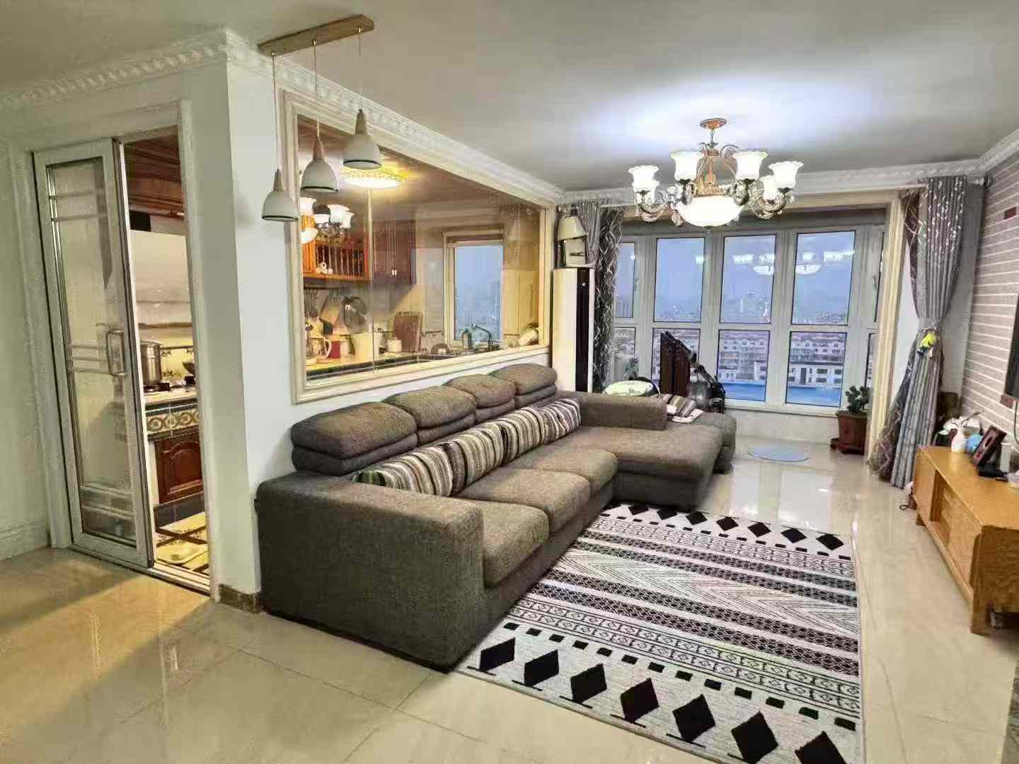 龍澤苑電梯最好樓層116兩室豪華裝修54.8萬 龍澤苑電梯最好樓層116兩室豪華裝修54.8萬