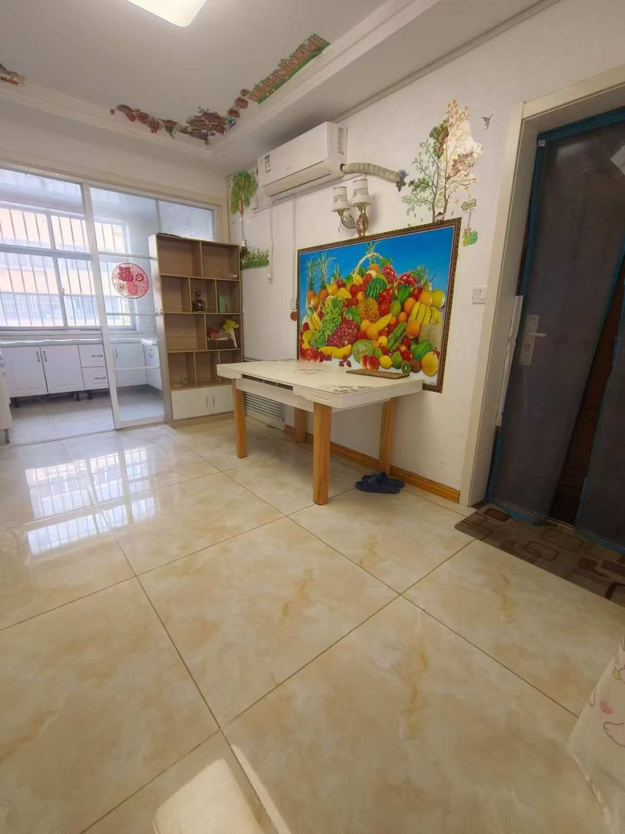 三里河仙山公園附近2000年一樓80平三室精裝26.8萬 三里河仙山公園附近2000年一樓80平三室精裝26.8萬