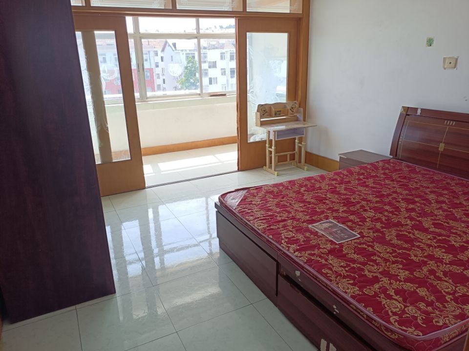 二實小對面家家悅樓上 吉房出租 二實小對面家家悅樓上 吉房出租