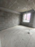 海泰二期多層住人三樓109平三室兩衛(wèi)46.8萬