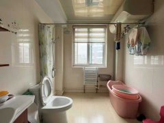 文山清華園小區(qū)三樓110平39.8萬