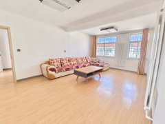 @15.8萬，桃園小區(qū)，127平