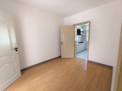 @15.8萬，桃園小區(qū)，127平