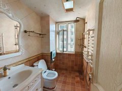 德紅世紀(jì)華府5樓122平三室兩衛(wèi)53萬(wàn)