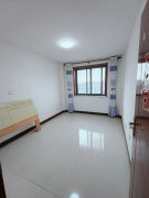 鼎園社區(qū)2015年框架樓頂樓110.36平三室兩衛(wèi)19.8萬(wàn)