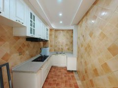 德紅世紀華府5樓東邊戶122平三室兩衛(wèi)