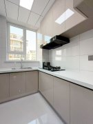 33萬(wàn)兩套精裝房銀海綠洲78.61平 南向26.53車庫(kù)精裝