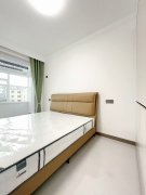 水利局家屬樓精裝四室二樓 157.62平45.8萬(wàn)