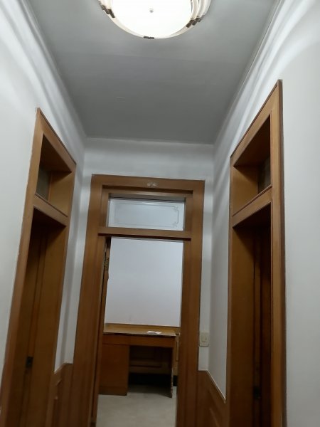 位于大潤發(fā)北，香和苑小區(qū)對面，生產(chǎn)街2號貼地一樓對外出租