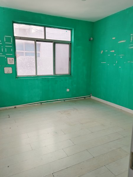 文登**實(shí)驗(yàn)小學(xué)路南東50米三樓出租 文登**實(shí)驗(yàn)小學(xué)路南東50米三樓出租