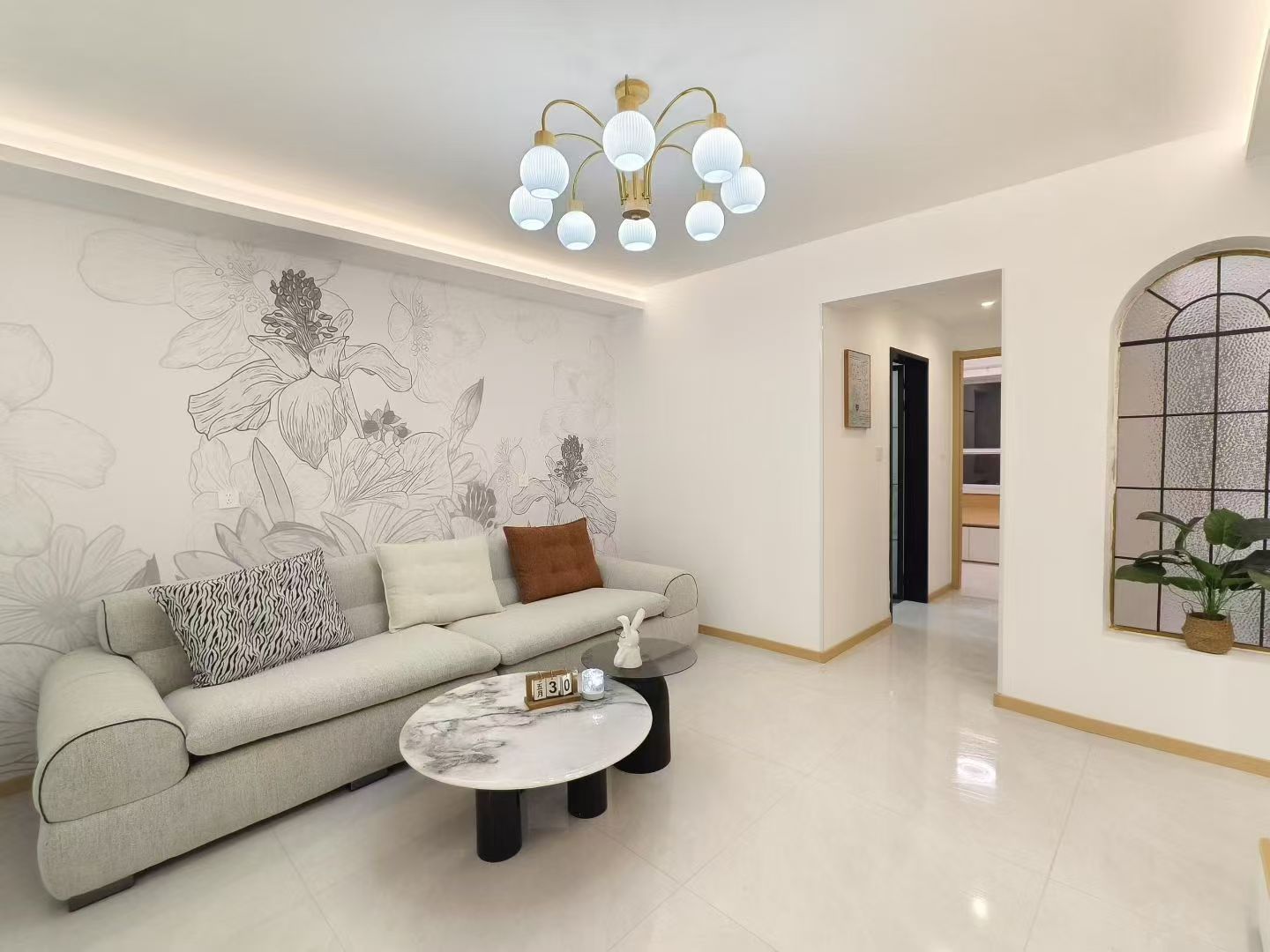 德紅世紀(jì)華府好樓層109平三室47萬(wàn) 德紅世紀(jì)華府好樓層109平三室47萬(wàn)