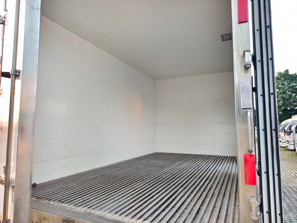 康明斯3.8一排半保溫箱貨出售 康明斯3.8一排半保溫箱貨出售