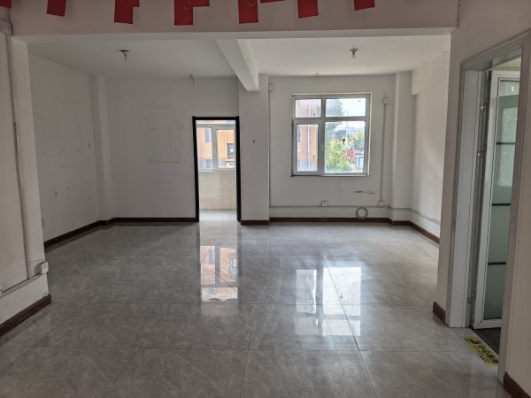 單山路(城南溫馨家園)12-8旺鋪出租 單山路(城南溫馨家園)12-8旺鋪出租